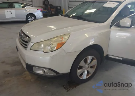 2010 Subaru Outback 3.6R Limited z USA, uszkodzony, nr VIN 4S4BREKC8A2343966